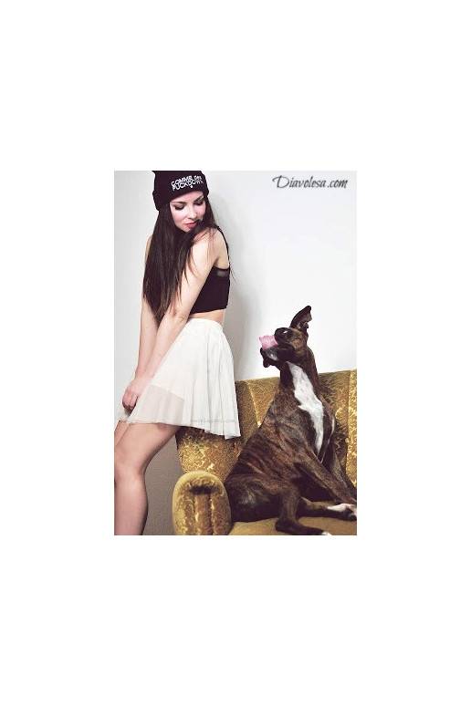 "Beanie" kepurė su užrašu