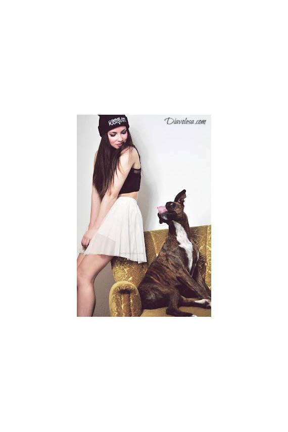 "Beanie" kepurė su užrašu