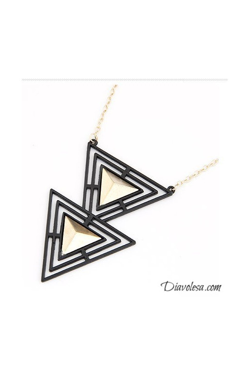 Kaklo papuošalas "Triangle"
