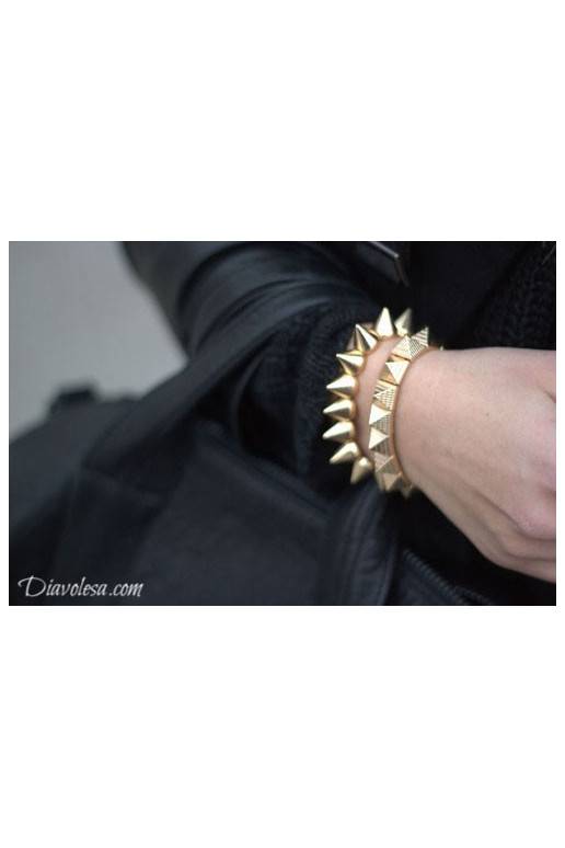 Apyrankė "Spygliai" Apyrankė "Spygliai"