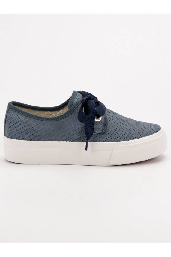 brīvā laika apavi ar lenšu šņorēm