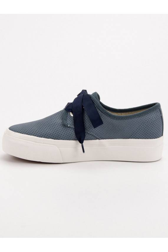 brīvā laika apavi ar lenšu šņorēm