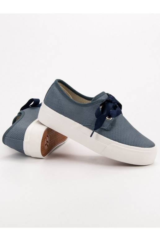 brīvā laika apavi ar lenšu šņorēm