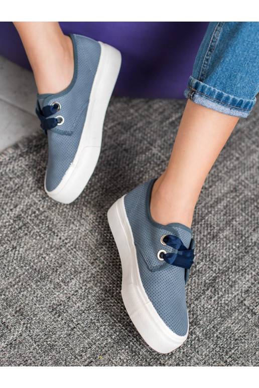 brīvā laika apavi ar lenšu šņorēm