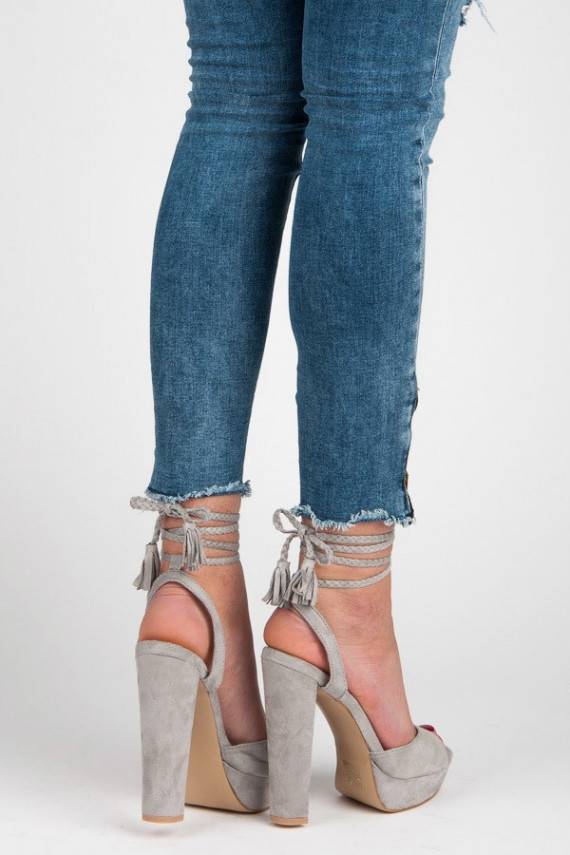 Pelēki augstpapēžu sandales VICES ar boho detaļām 1233-5G