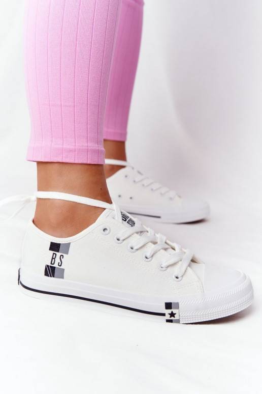 Klasiska modeļa Sieviešu apavi BIG STAR HH274109 baltas krāsas