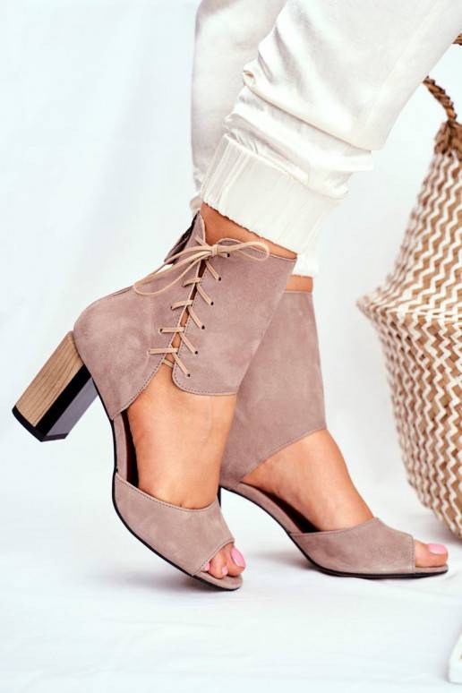 Sieviešu basenes  smilšu krāsas zamšādas 04122-04 Sieviešu basenes  smilšu krāsas zamšādas 04122-04