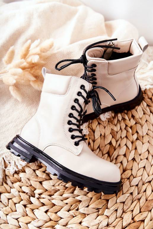 Klasiska modeļa Bērnu apavi ar rāvējslēdzējiem smilšu krāsas Clarika Klasiska modeļa Bērnu apavi ar rāvējslēdzējiem smilšu krāsas Clarika