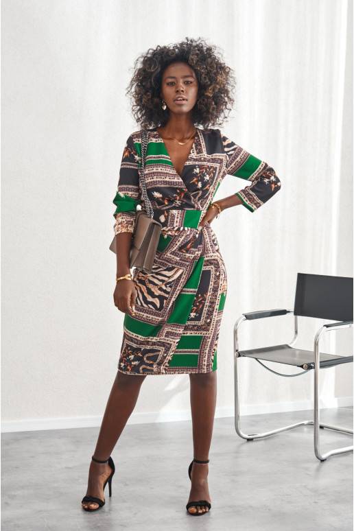 Kleita ar saboztu rakstu midi ar rakstiem zaļš 30530 Kleita ar saboztu rakstu midi ar rakstiem zaļš 30530