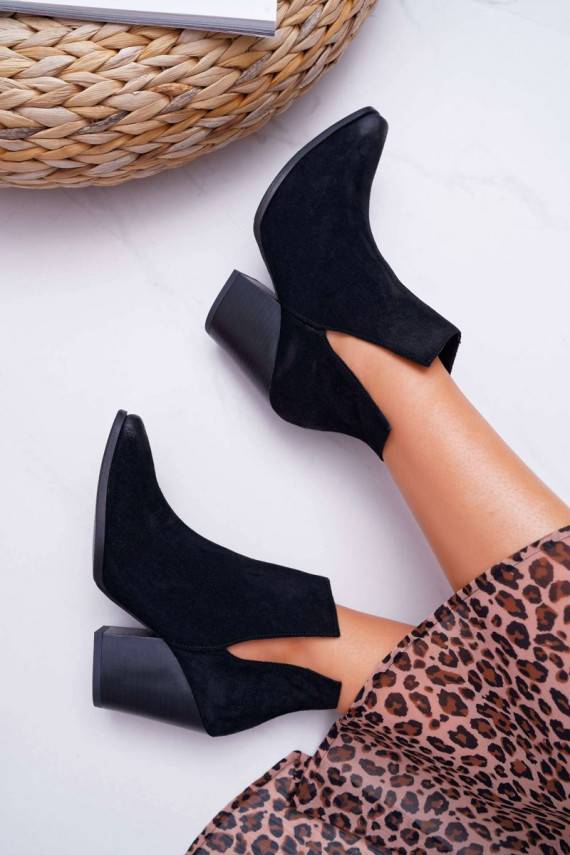 Sieviešu puszābaki ar papēdi  no dabīgas ādas melnas krāsas Nicole 2430