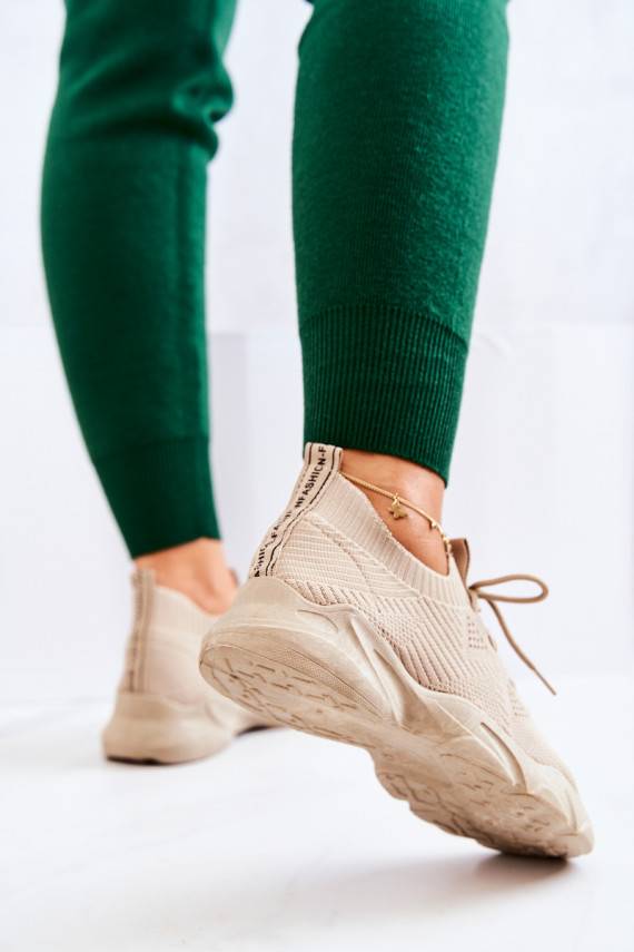 Sportiska stila apavi Sneakers modeļa apavi Auduma smilšu krāsas Nolene