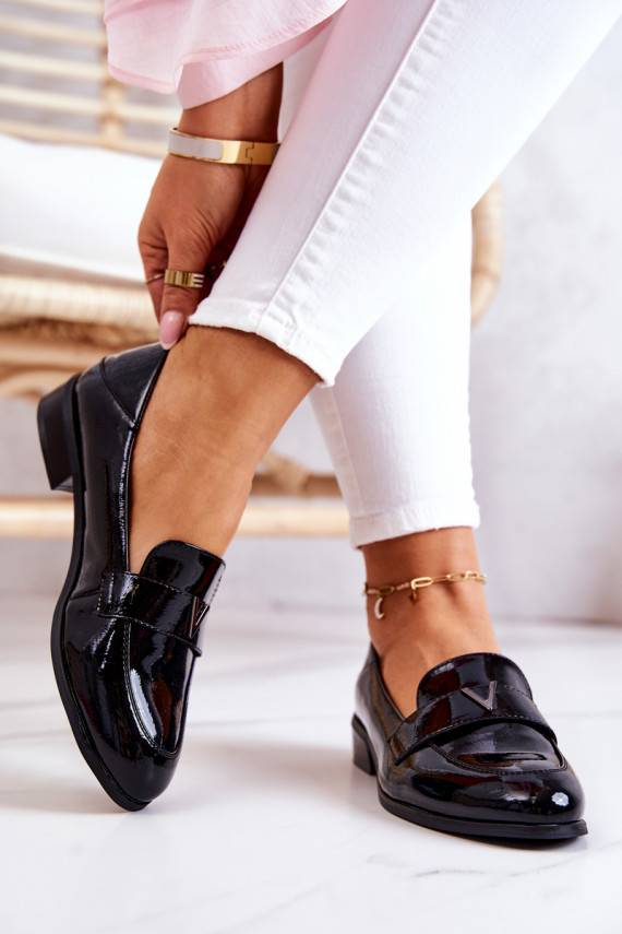 Laque   apavi melnas krāsas Sherilyn