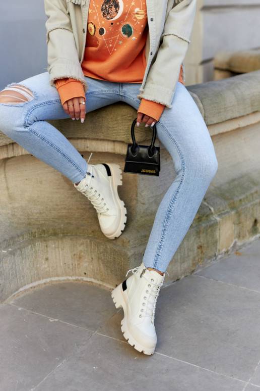 Sieviešu puszābaki Ziloņkaula krāsas Larina