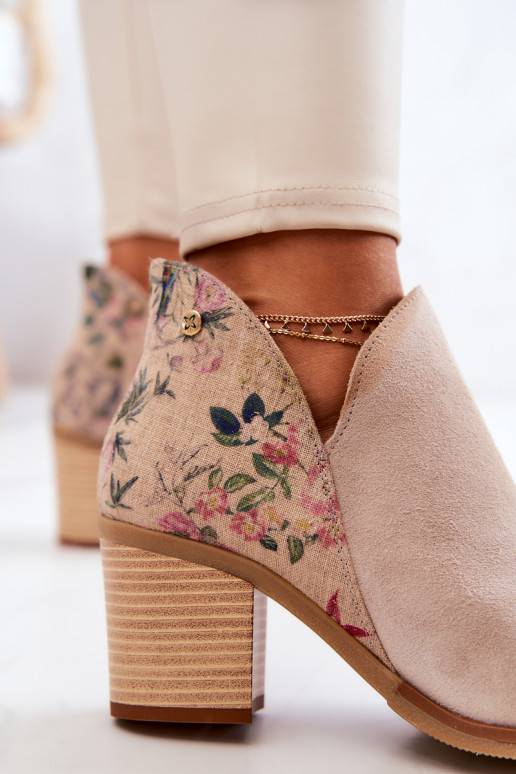 Sieviešu puszābaki  ar papēdi  Ziloņkaula krāsas 04492