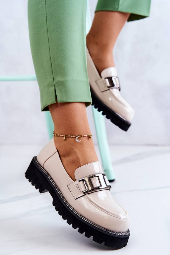 Laque   apavi Ziloņkaula krāsas Corine