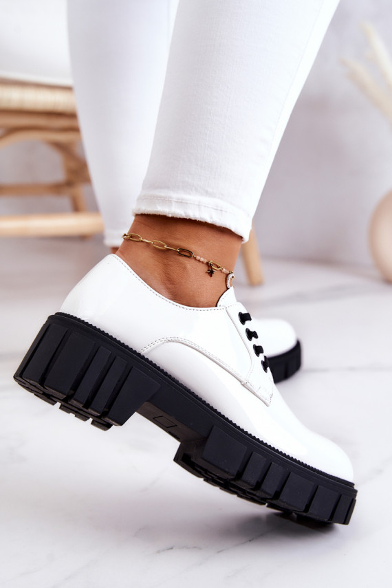 Stilīgasrnas Laque apavi La.Fi baltas krāsas Hallie