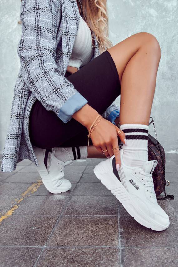  Sneakers modeļa apavi sporta apavi Big Star JJ274596 baltas krāsas