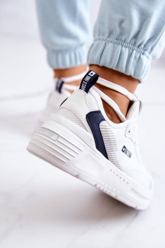  Sneakers modeļa apavi sporta apavi Big Star JJ274596 baltas krāsas