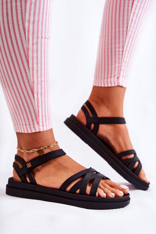 Pachnące Sieviešu basenes ar lipīgām aizdarēm  JJ285068 melnas krāsas