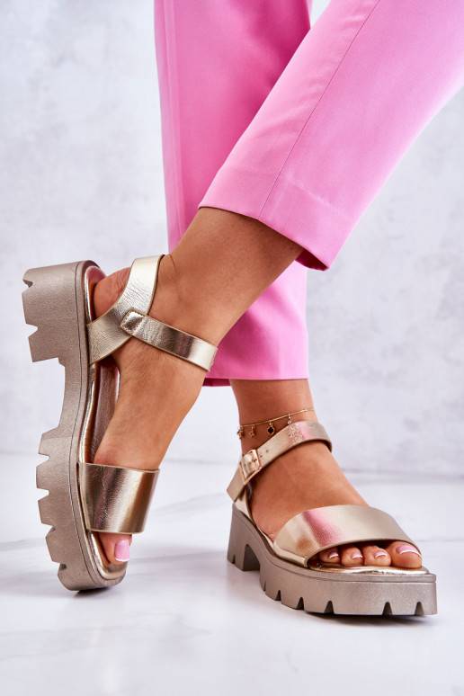 Sieviešu basenes  ar papēdi Zelta krāsas Sovie