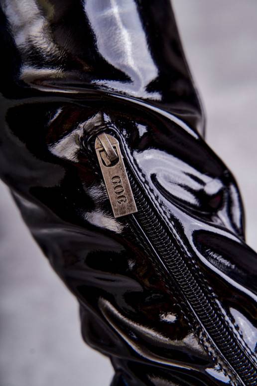 Laque garie zābaki  ar platiem papēžiem GOE KK2N4023 melnas krāsas