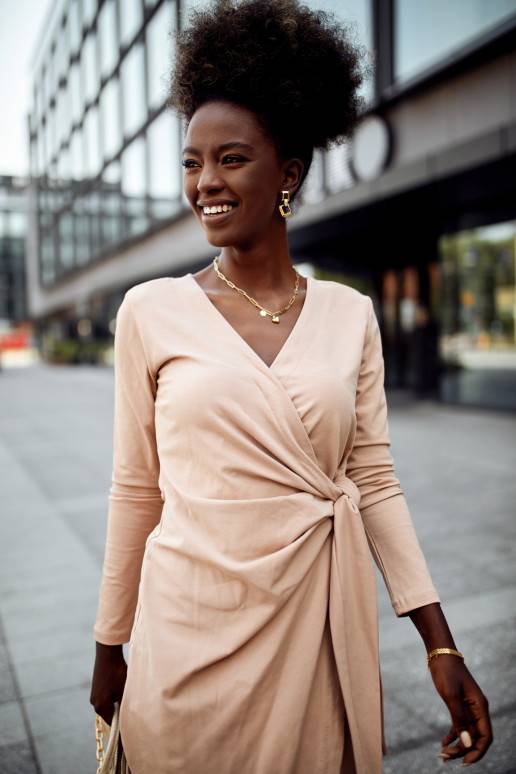 Kleita ar saboztu rakstu  smilškrāsas FK623 Kleita ar saboztu rakstu  smilškrāsas FK623