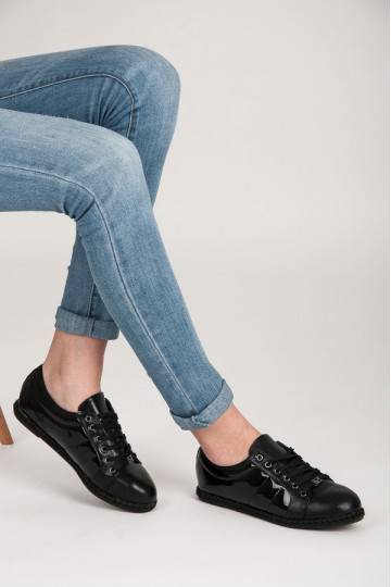 melni sporta stila apavi 2