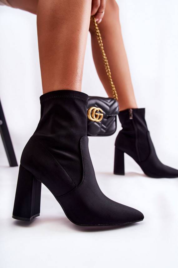   Sieviešu puszābaki Auduma ar papēdi melnas krāsas Amile