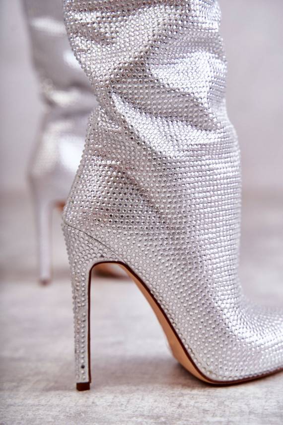 Stilīgasrnas garie zābaki ar papēdi ar mirdzošiem spīdumiņiem Sudraba krāsas Lovisa