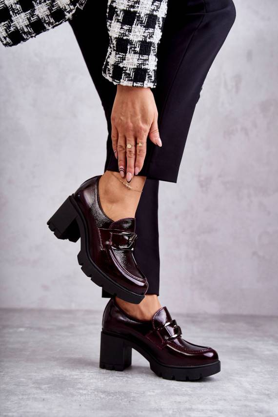 Eleganta stila apavi ar papēdi Ze Srebrną Ozdobą bordo krāsas Harmell