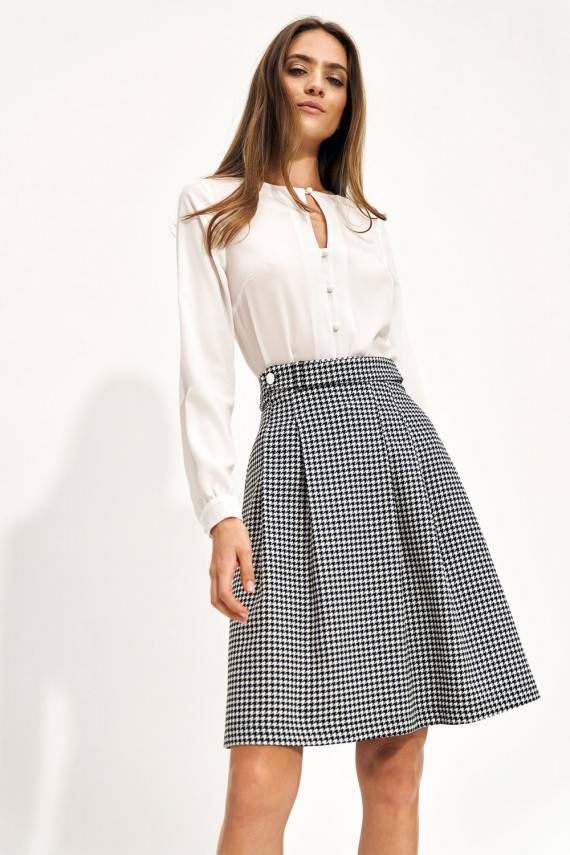 Svārki  Nife