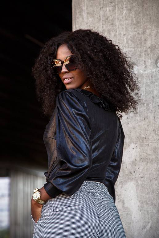 Melna krāsa  Bodijs Melna krāsa  Bodijs