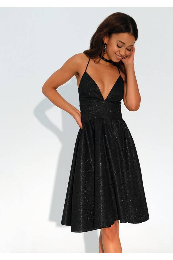 Livia -spīdīga melna midi kleita ar lencēm