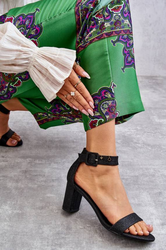  ar papēdi melnas krāsas Maxim