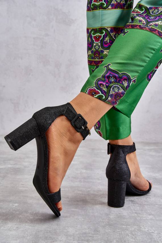  ar papēdi melnas krāsas Maxim