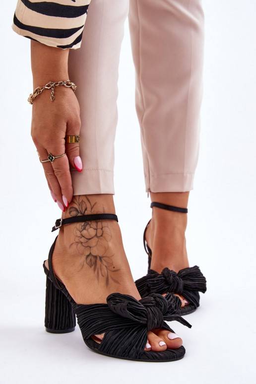 stilīgas sandales ar bantītēm ar papēdi melnas krāsas Callum