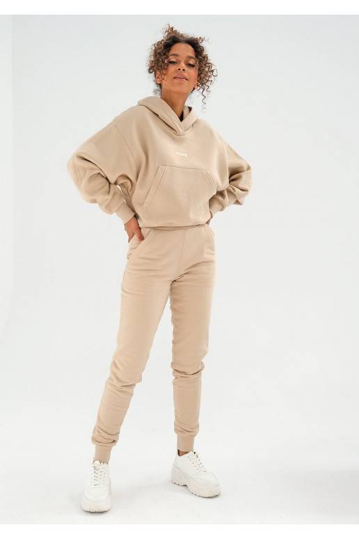 Beige velvet džemperis