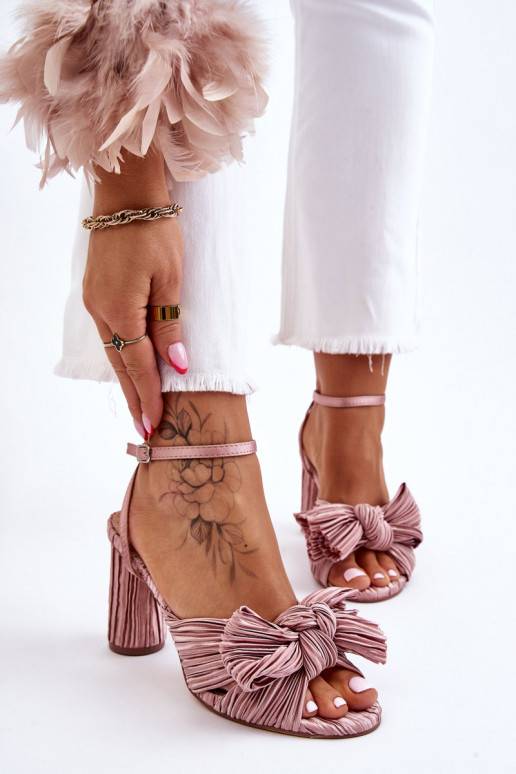 stilīgas sandales ar bantītēm ar papēdi smilšu krāsas Callum