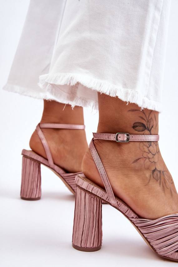 stilīgas sandales ar bantītēm ar papēdi smilšu krāsas Callum