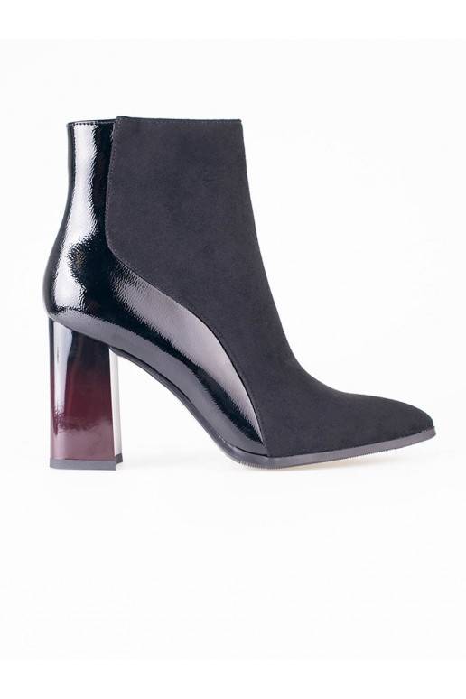 zamšādas Melnas krāsas Sieviešu apavi...