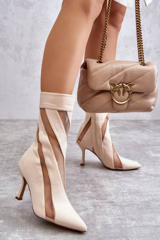 Stilīgasrnas    Sieviešu puszābaki ar papēdi smilšu krāsas Deyna Stilīgasrnas    Sieviešu puszābaki ar papēdi smilšu krāsas Deyna