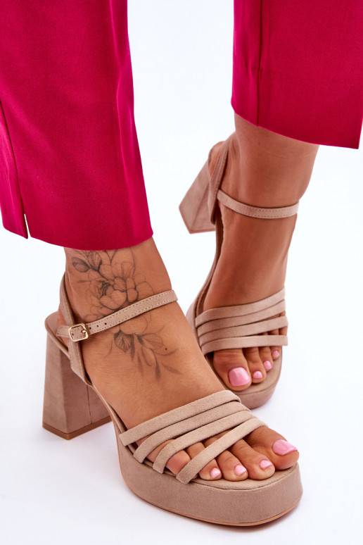   Zamšādas basenes ar papēdi  smilšu krāsas Verda