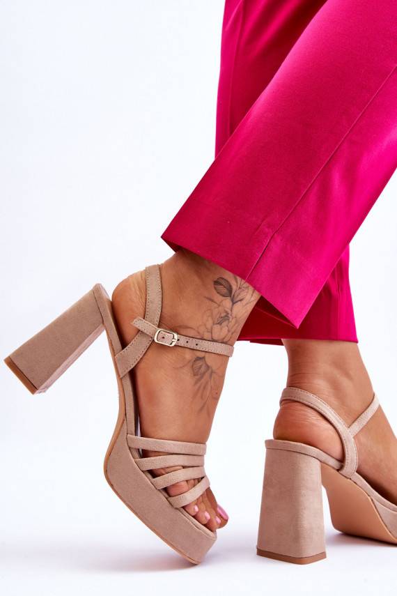   Zamšādas basenes ar papēdi  smilšu krāsas Verda